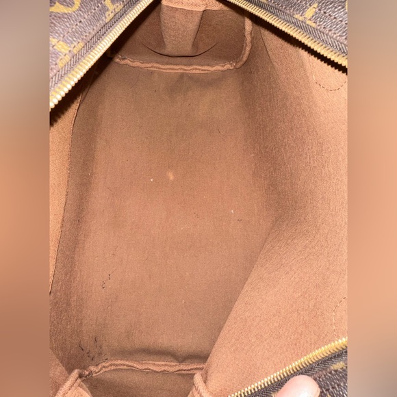 LOUIS VUITTON
Monogram Montorgueil bag - Picture 7 of 16